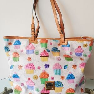 Dooney& Bourke's cupcake tote